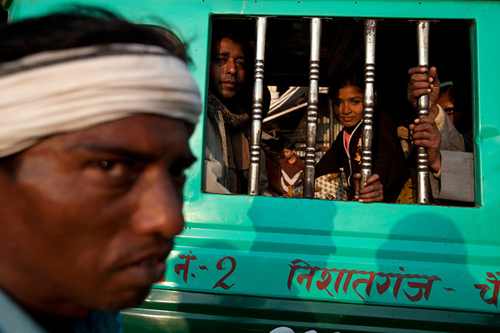 Inde. Lucknow. Taxi collectif.  Pascal Meunier