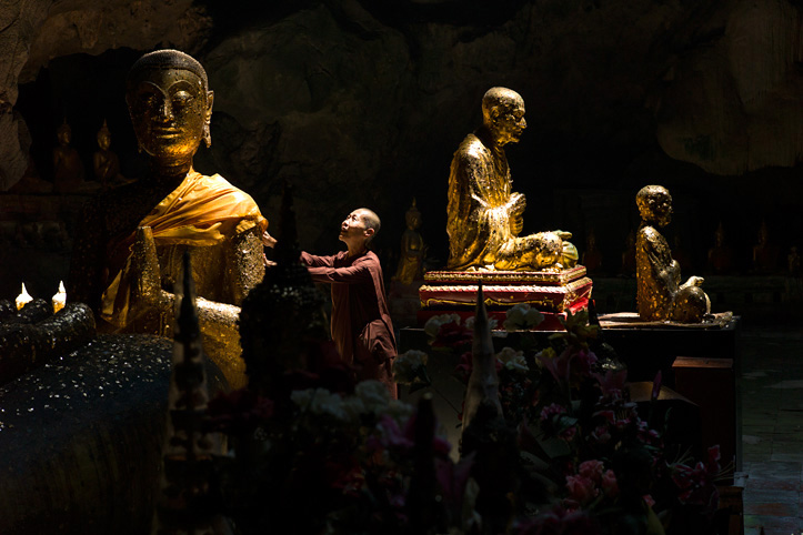 Thailand. The Buddha's caves. At the gates of Nirvana. Wat Tham Khao Luang