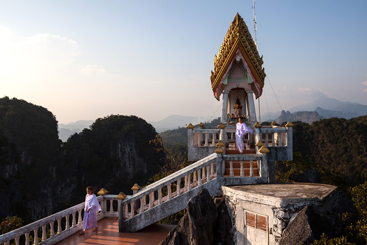 Thailand. The Buddha's caves. At the gates of Nirvana. Wat Tham Seua