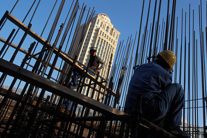 Qatar. Doha. Workmen